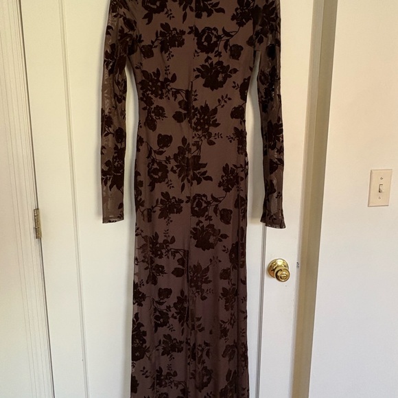 Zara Dresses & Skirts - Zara Brown Floral Long Sleeve Open Back Dress
